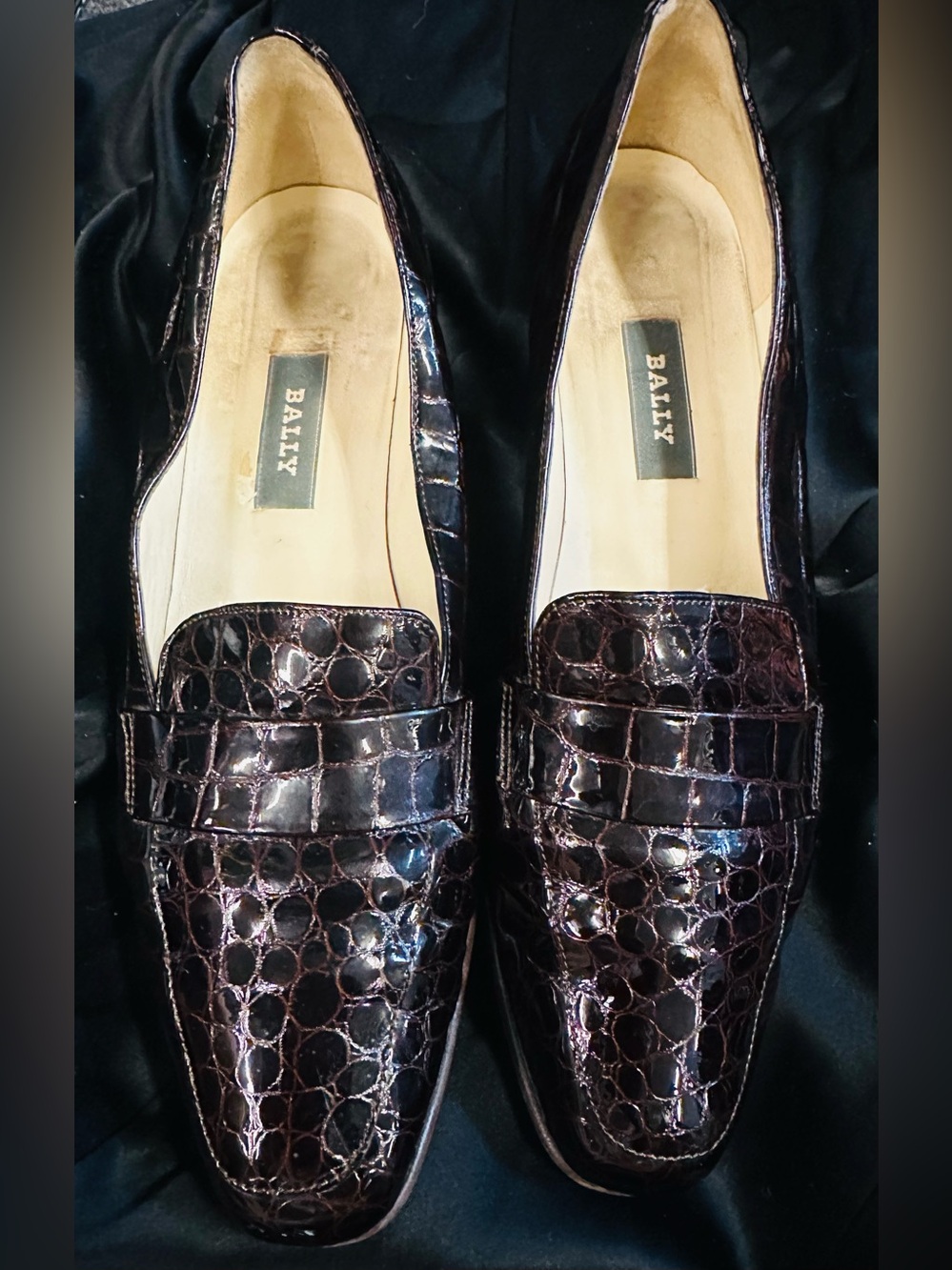 Women Vintage BALLY Italy Croc Patent Leather Penny Loafers Size 10C Wide